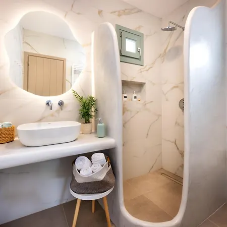 Dune Santorini Vlychada